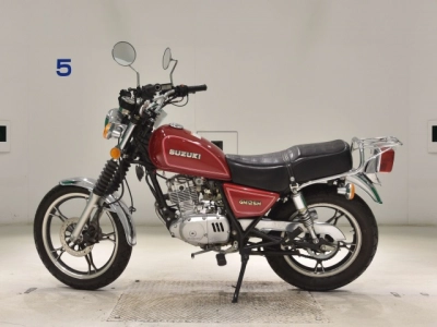 Suzuki GN125H