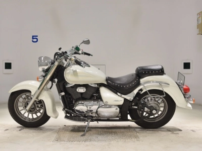 Suzuki INTRUDER 400 CLASSIC