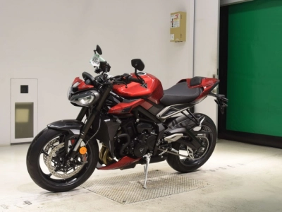 Triumph  TRIUMPH  STREET  TRIPLE RS