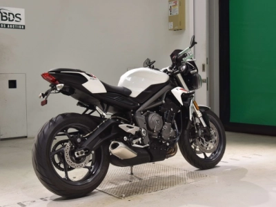 Triumph  TRIUMPH  STREET  TRIPLE S
