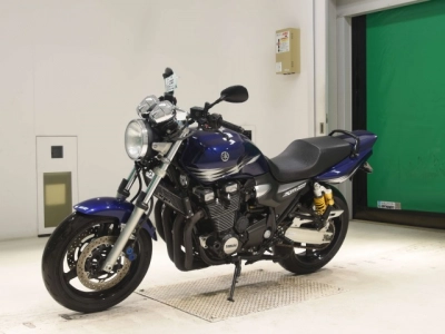 Yamaha XJR1300-2