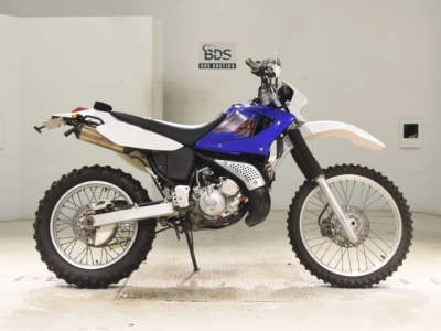 Yamaha LANZA DT230
