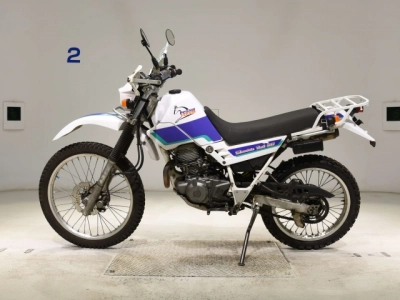 Yamaha SEROW 225W