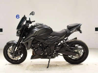 Suzuki GSX-S750