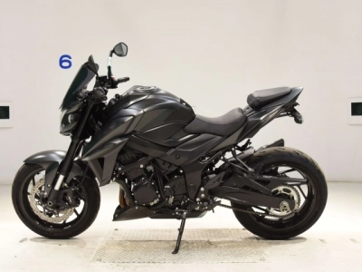 Suzuki GSX-S750