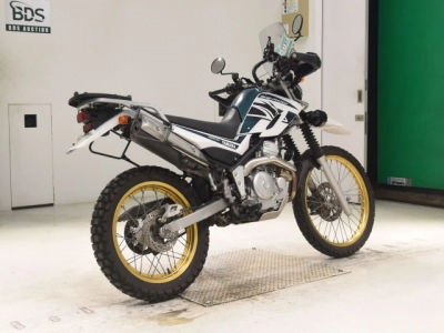 Yamaha SEROW 250