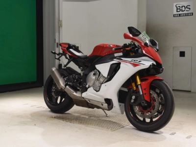 Yamaha YZF-R1