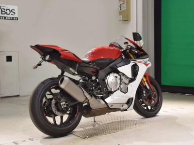 Yamaha YZF-R1