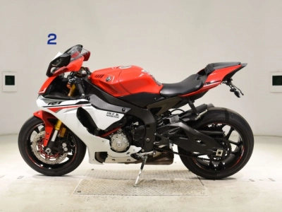 Yamaha YZF-R1