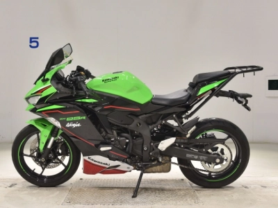 Kawasaki ZX-25R