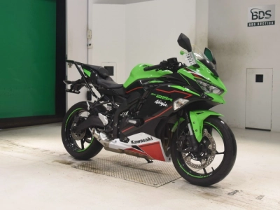 Kawasaki ZX-25R