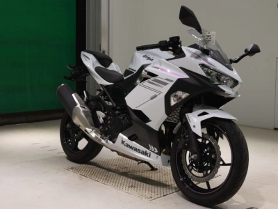 Kawasaki NINJA400-2