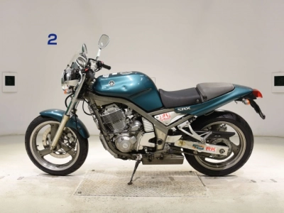 Yamaha SRX400-4