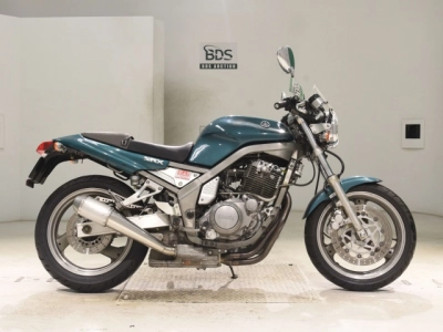 Yamaha SRX400-4