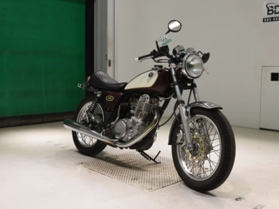Yamaha SR400-3