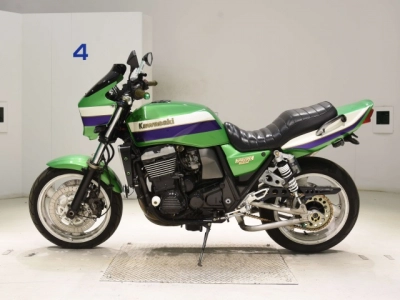 Kawasaki ZRX1100