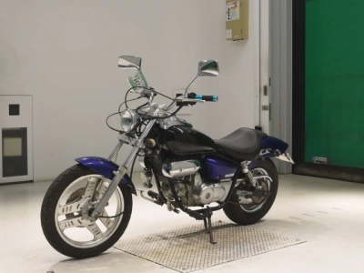 Honda MAGNA 50