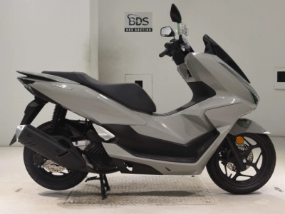 Honda PCX125-4