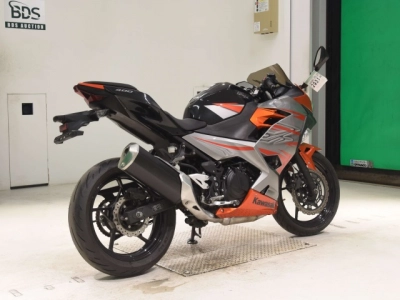 Kawasaki NINJA400