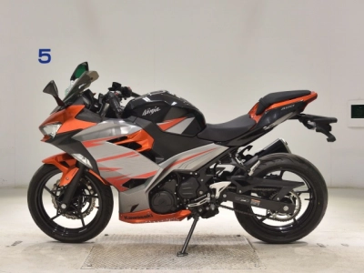 Kawasaki NINJA400-2