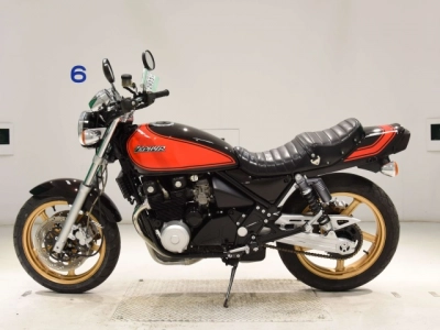 Kawasaki ZEPHYR400