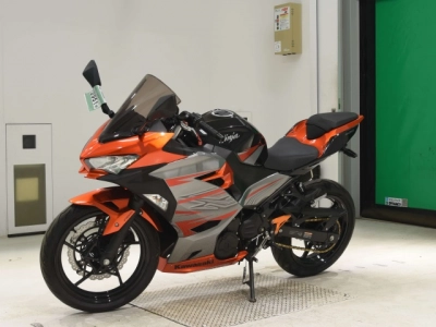 Kawasaki NINJA400-2