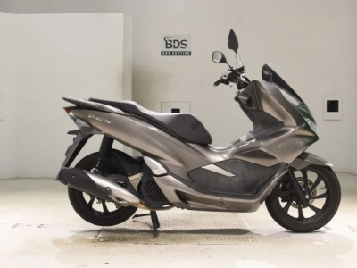 Honda PCX125-3