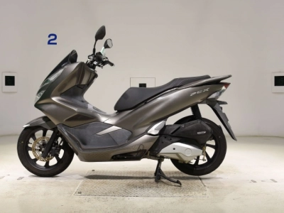 Honda PCX125-3