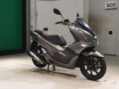 Honda PCX125-3