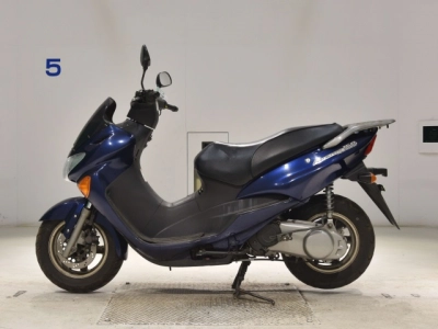 Suzuki ABENIS150