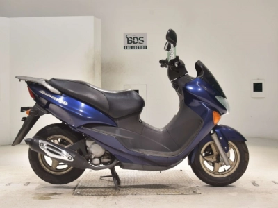 Suzuki ABENIS150