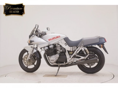 Suzuki GSX1100S KATANA