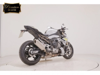 BMW BMW S1000R