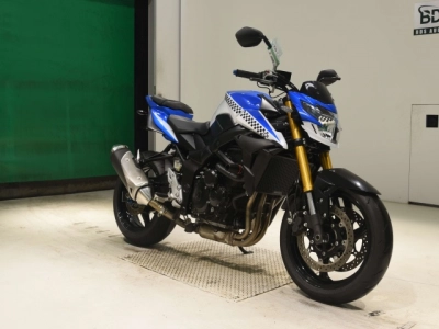 Suzuki GSR750A