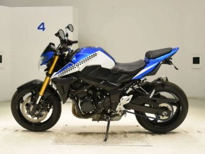 Suzuki GSR750A