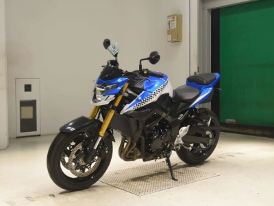 Suzuki GSR750A