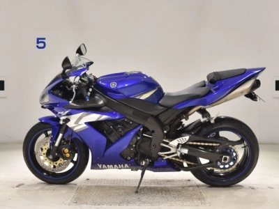 Yamaha YZF-R1