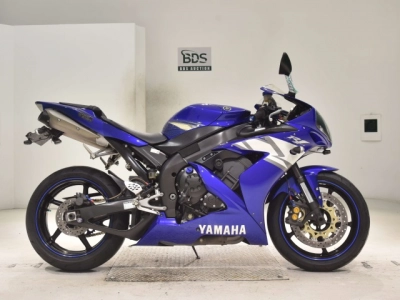Yamaha YZF-R1