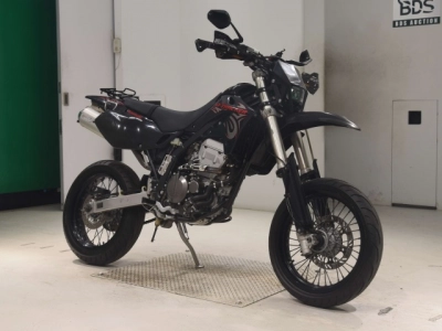 Kawasaki D-TRACKER