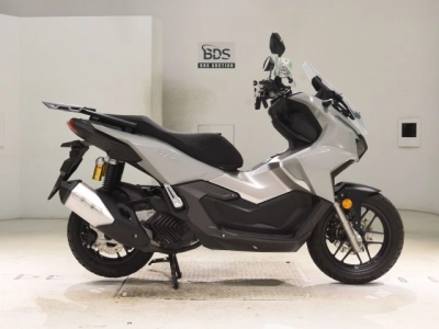 Honda ADV160