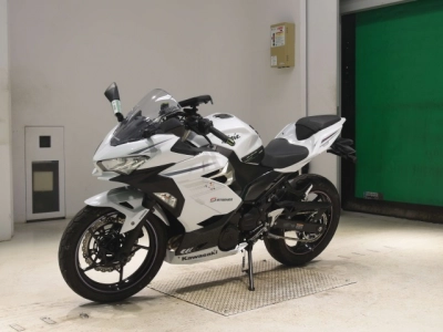 Kawasaki NINJA400-2