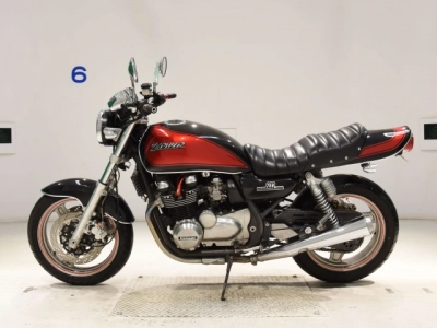 Kawasaki ZEPHYR750