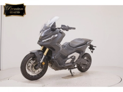 Honda X-ADV750-2