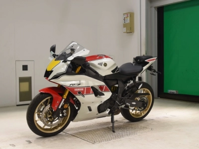 Yamaha YZF-R7-2