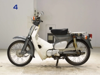 Honda C50