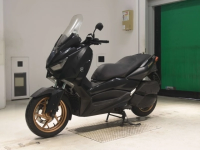 Yamaha X-MAX250-2
