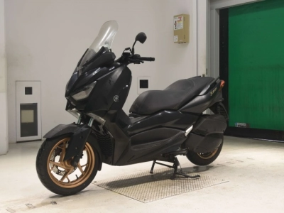 Yamaha X-MAX250-2