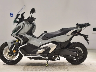Honda X-ADV750-2
