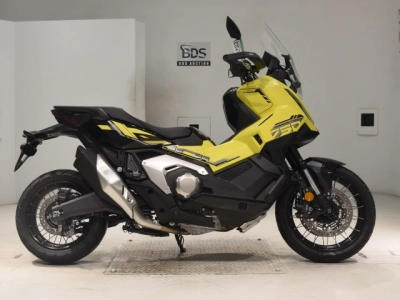 Honda X-ADV750-2