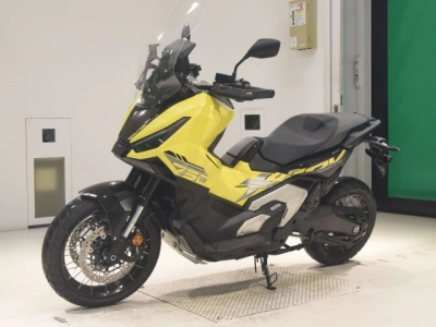 Honda X-ADV750-2